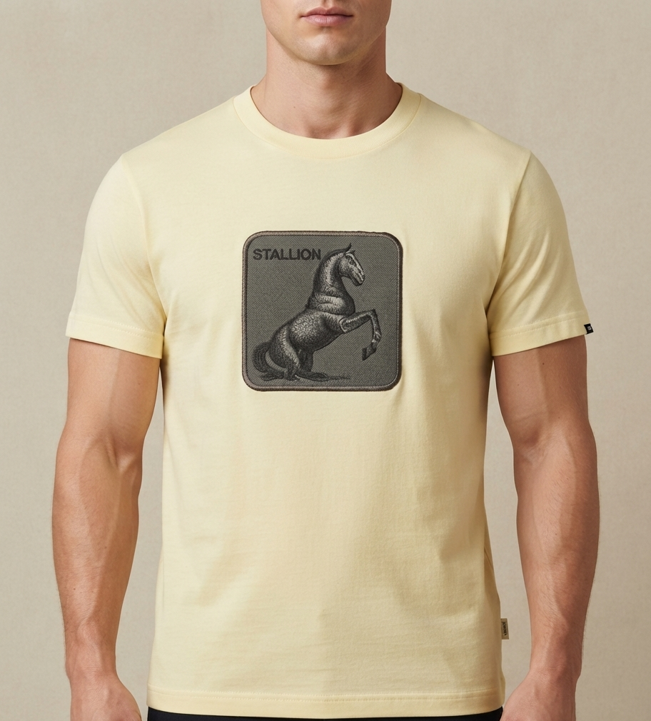 stallion graphic t-shirt
