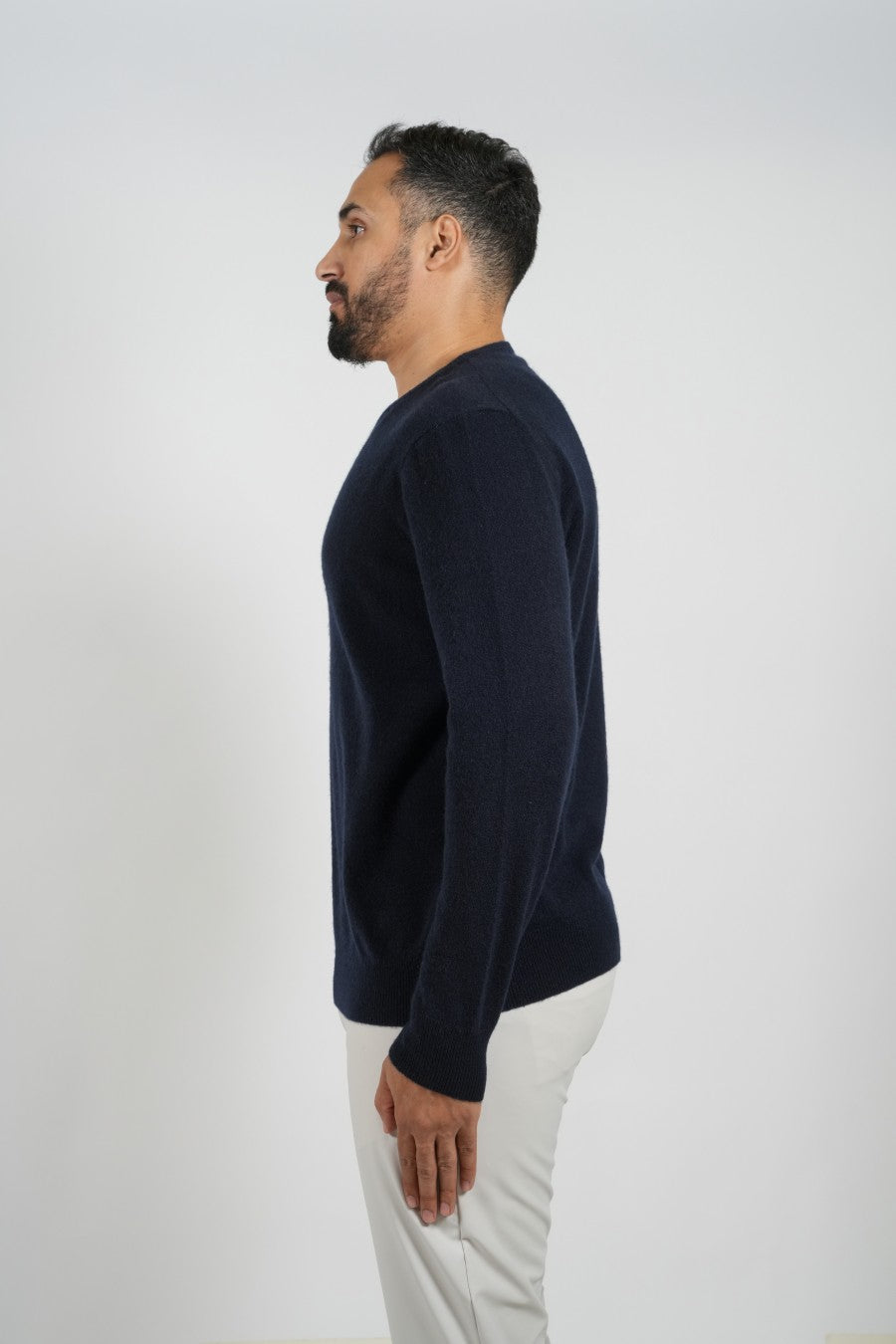 Wool Pullover Circle Neck - Black